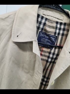 Burberry Tan Trench Coat with Iconic Check Lining